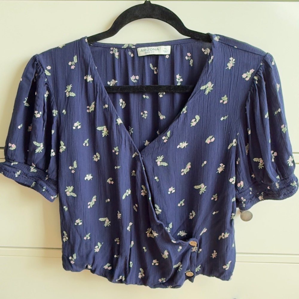 Arizona Jean Co Blue Floral Wrap Top Sz XL